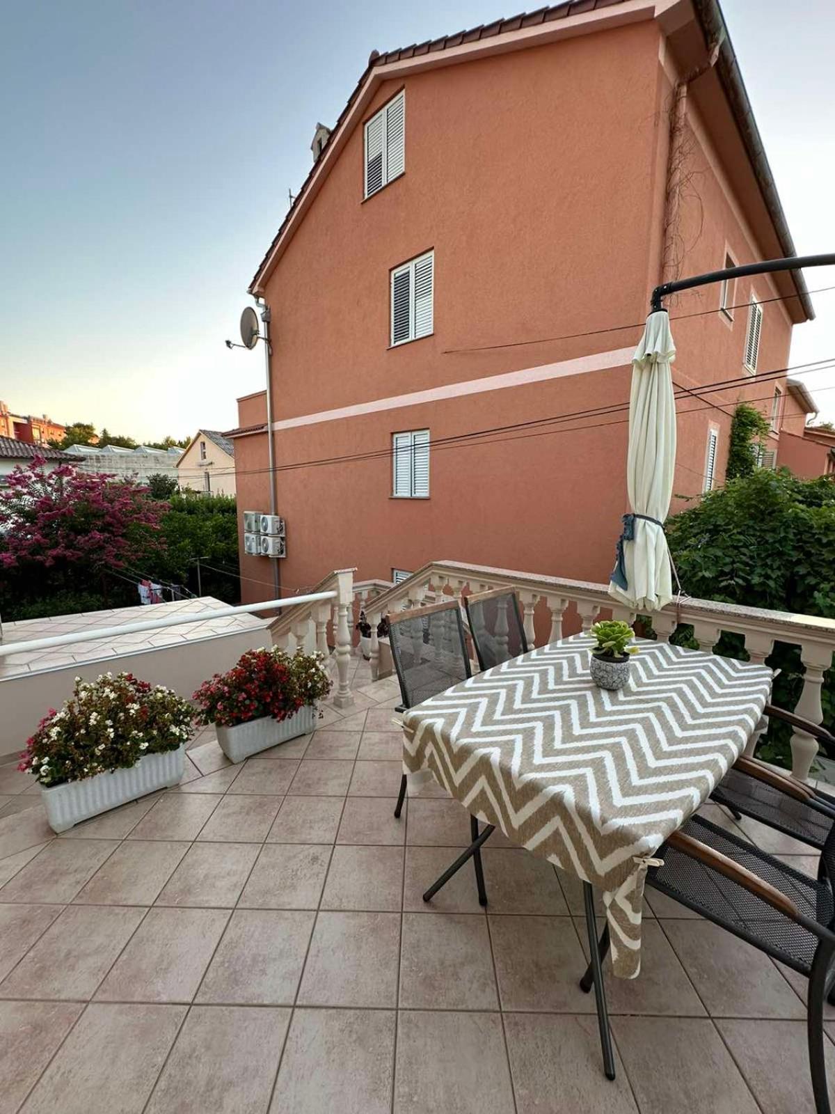 Apartman Branka Rab Town Exterior photo