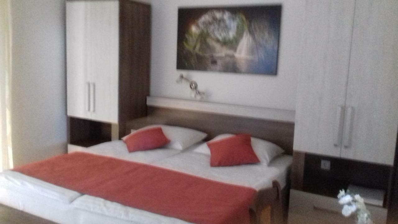 Apartman Branka Rab Town Exterior photo
